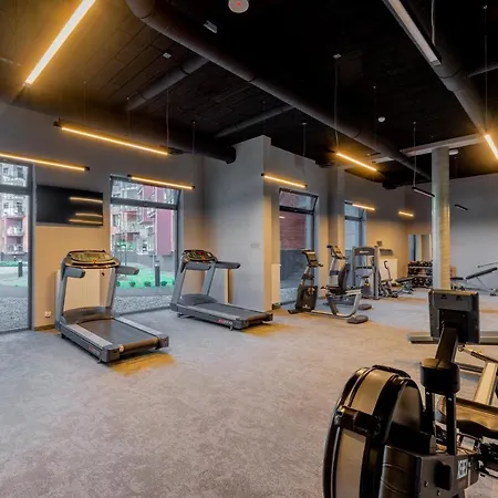 아파트 Pool & Leisure Polanki Park