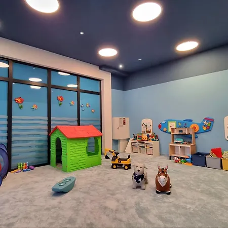 Pool & Leisure Polanki Park Apartman *